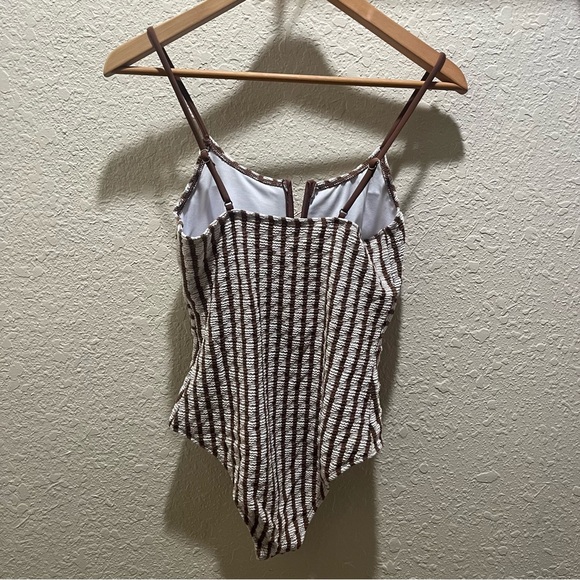 One piece brown and white swimsuit✨ - Picture 2 of 3